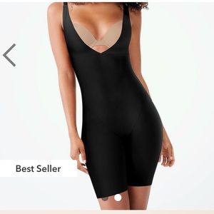 Maidenform Bodysuit- wear your own bra. NWT L